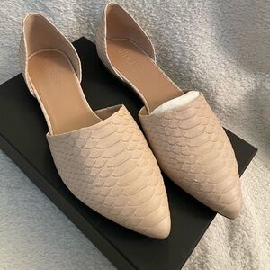 NIB Vince Nina Nude Pointed Toe Flats Size 10